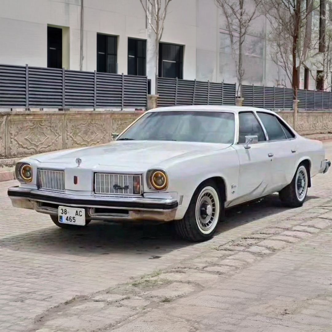 Oldsmobile Cutlass